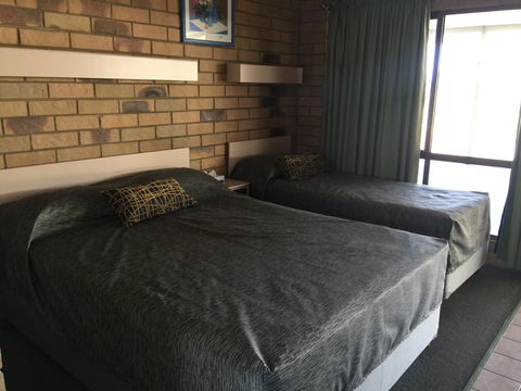 Abacus Motel - Accommodation Guide 3