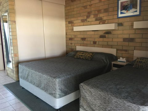 Abacus Motel - Accommodation Guide 2