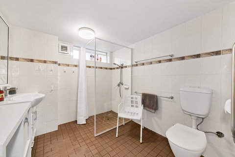 Abby's Poolside Retreat 1 - Accommodation Asia 2