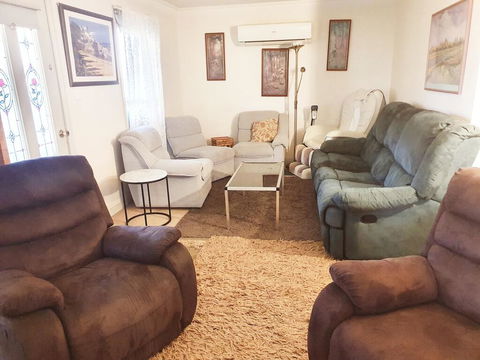 Abelia Cottages Botanical - Accommodation Asia 2
