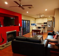 About Time Retreats- Studio Seven - Accommodation Asia