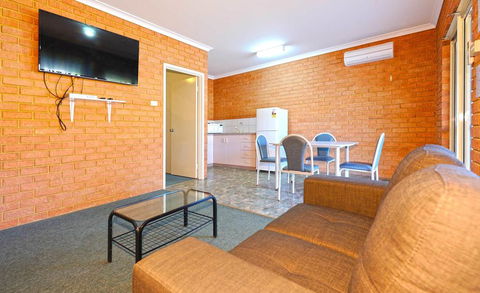 Abrolhos Reef Lodge - Accommodation Asia 3