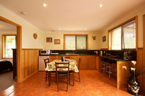 Abs By The Bay - Accommodation Asia 2