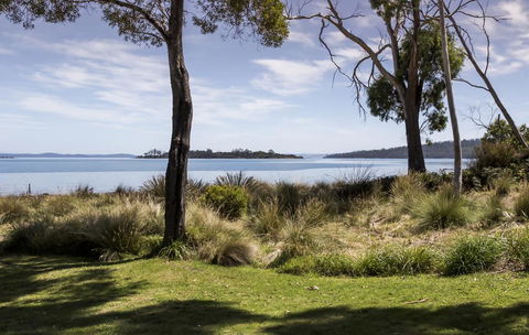 Abs By The Bay - Accommodation Asia 0