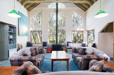 Absinthe - Accommodation Asia 1