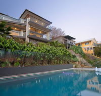 Absolute Waterfront Lakehouse Fishing Point Waterfront Pool Jetty - Accommodation Asia