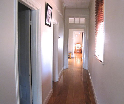 Acacia Cottage On Peel, Bathurst - Accommodation Asia 3