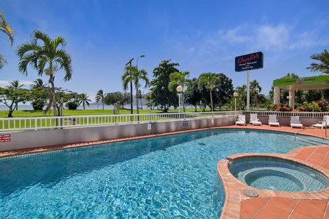 Acacia Court Hotel - Accommodation Guide 1
