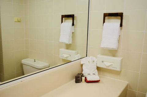 Acacia Court Hotel - Accommodation Guide 3