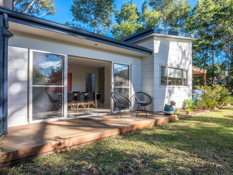 Acacia On Orion :: Jervis Bay Rentals - Accommodation Asia 0