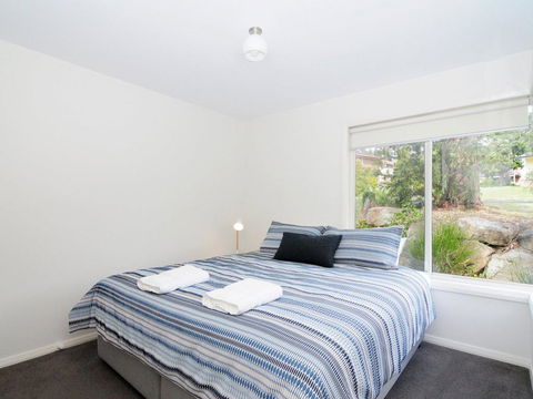 Acacia On Orion :: Jervis Bay Rentals - Accommodation Asia 2