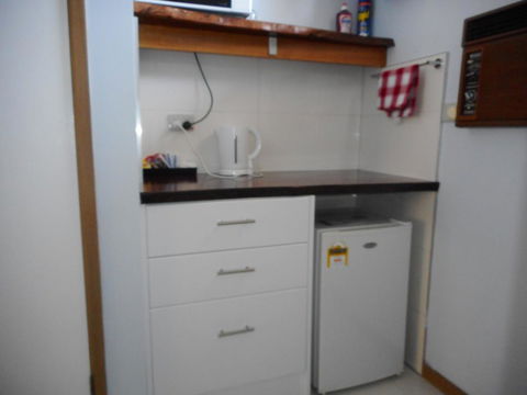 Acacia Rose Motor Inn - Accommodation Asia 3