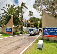 Acclaim Pine Grove Holiday Park - Accommodation Asia
