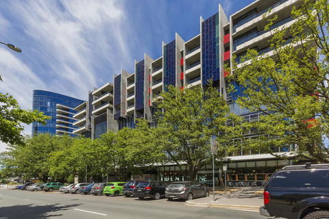 Accommodate Canberra - New Acton - Accommodation Guide 1
