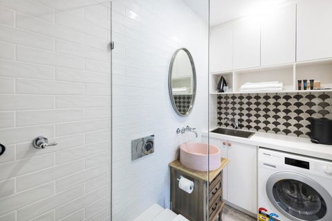 Accommodate Canberra - Warehouse - Accommodation Asia 1