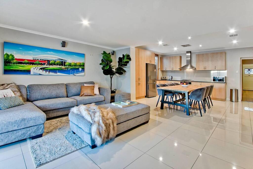 West Croydon SA Accommodation Guide