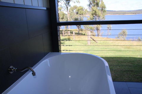 Dusty Hill Vineyard - Moffatdale - Accommodation Asia 3