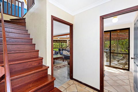 Eagle Bay Beach Lodge - 1 Street Back From Stunning Eagle Bay! - Accommodation Guide 3