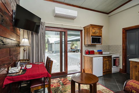 Eagle Foundry Bed & Breakfast - Accommodation Guide 3
