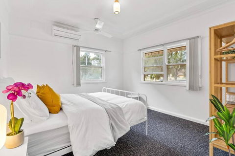 East Hills Waterfront Bliss - Accommodation Asia 1