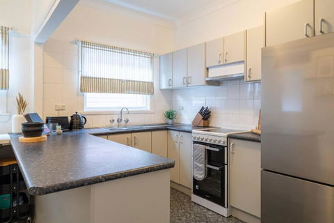 East Hills Waterfront Bliss - Accommodation Asia 2