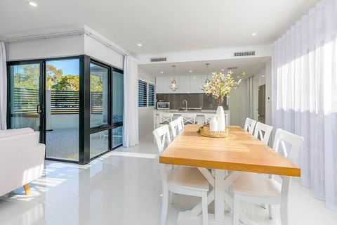 East Vic Park Luxe New Home - Accommodation Asia 1