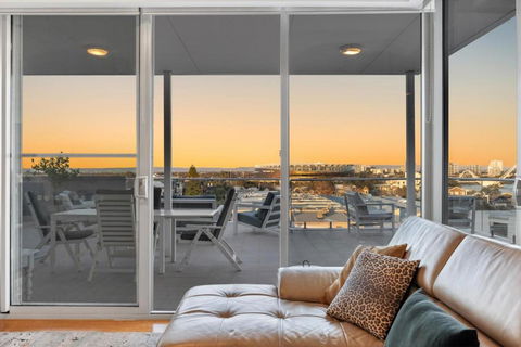 EAST34/60 - Urban Sanctuary - Accommodation Guide 1