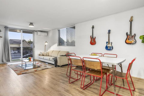 EAST4 - Vintage Vibes East Freo 2B 1BA - Accommodation Guide 0