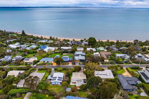 Echo Beach In Somers - Accommodation Guide 3