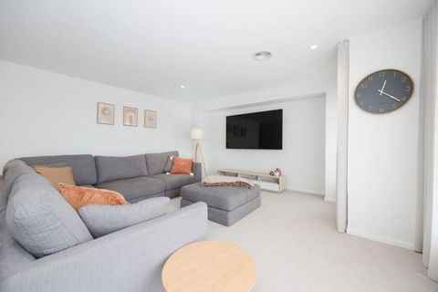 EDEN Spacious Torquay Family Escape - Accommodation Guide 3