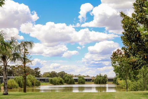 Discovery Parks - Moama Waters - Accommodation Guide 2