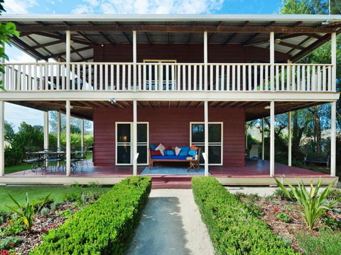 Elderslie House - Accommodation Guide 1