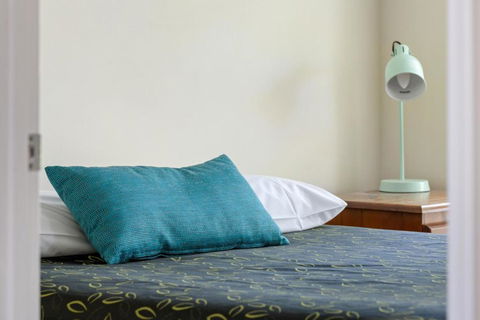 Emerald Motel Apartments - Accommodation Guide 4