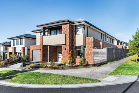 Entire Luxury House In Wantirna South - Accommodation China 0