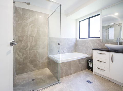 Executive Home Accommodation 34 - Accommodation Asia 4