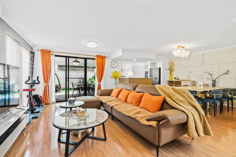 Equitice Autumn Moonlight Villa - Accommodation China 0