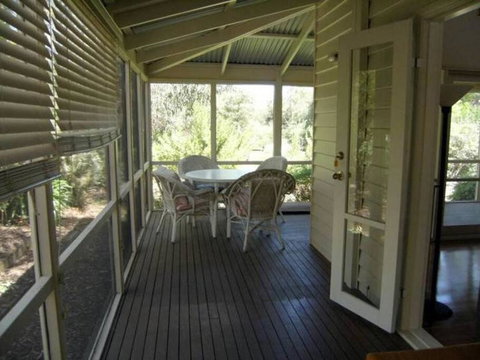 Fairways - Accommodation Guide 4