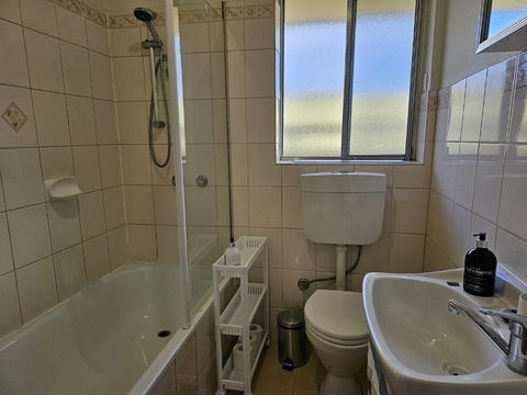 Family Oasis In Adelaide - Accommodation Guide 3
