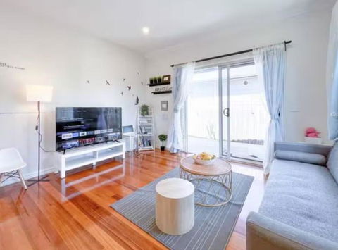 FamilyFriendly 3 Bedroom Retreat - Shared - Parking And Wifi - Accommodation Asia 0
