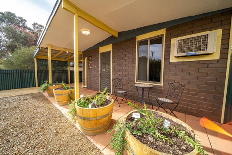 Flinders Ranges Bed And Breakfast - Accommodation Guide 0