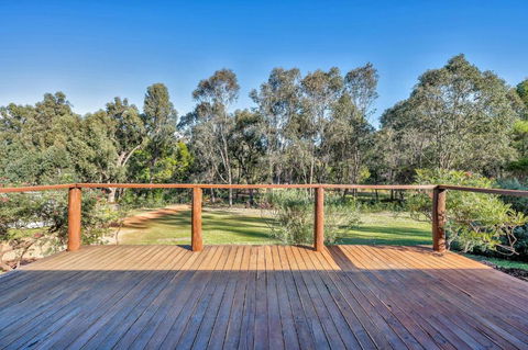 Forest Trails House, Dwellingup - Accommodation Guide 2