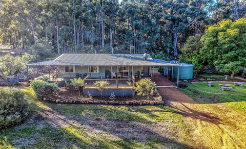 Forest Trails House, Dwellingup - Accommodation Guide 0