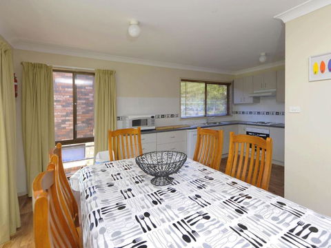 Family Getaway Shoal Bay - Accommodation Asia 2