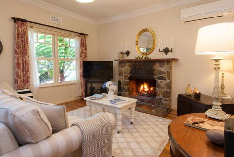 Fern Falls Cottages - Garden Cottage - Accommodation Asia 3