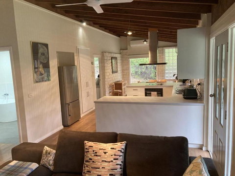 GANGURRU - Accommodation Asia 4