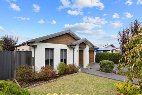 Gemstone At Sunderland Bay - Accommodation Asia 0