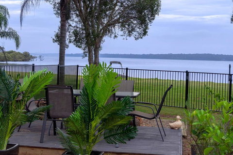 Getaway Lakefront Environmental House On Lake Macquarie With Water View - Accommodation Asia 4
