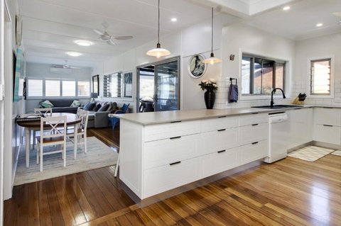 Gillies Getaway - 5 Bayview St South West Rocks - No Sheets Or Towels Provided - Accommodation Asia 1