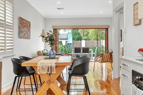 Gladstone Gardens - Family Comfort In North Brighton - Accommodation Asia 3