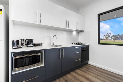 Glenowrie Cottage - 1 King 2 Singles Near Cadia - Accommodation Asia 3